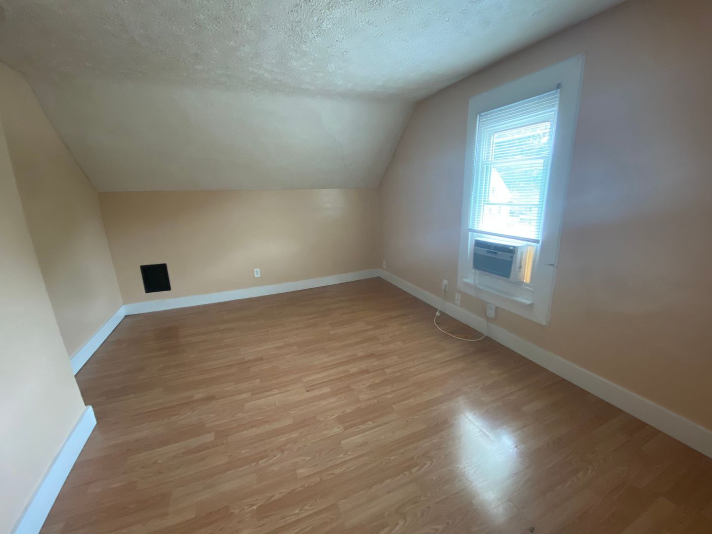 719 W Jefferson St unit B – photo 5