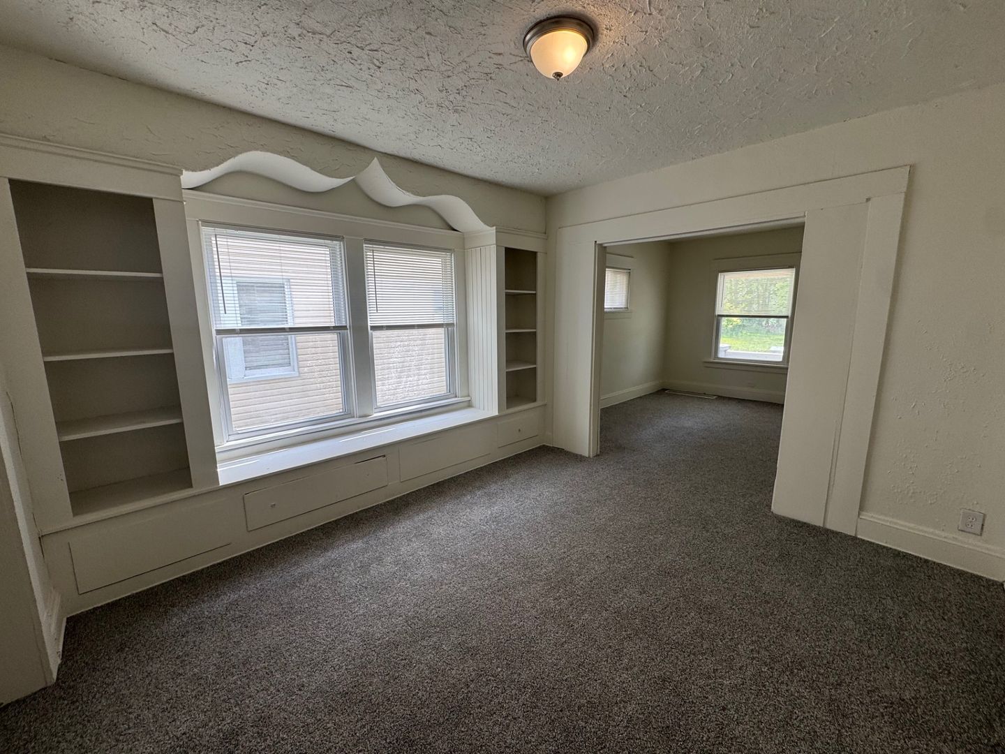 3039 E 126th St unit Down Unit – photo 3