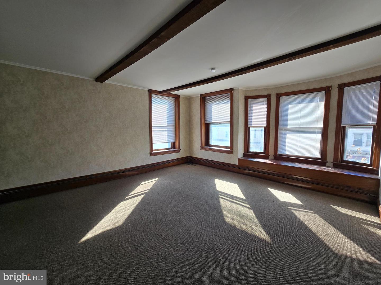 209 E Market St unit 2F – photo 1