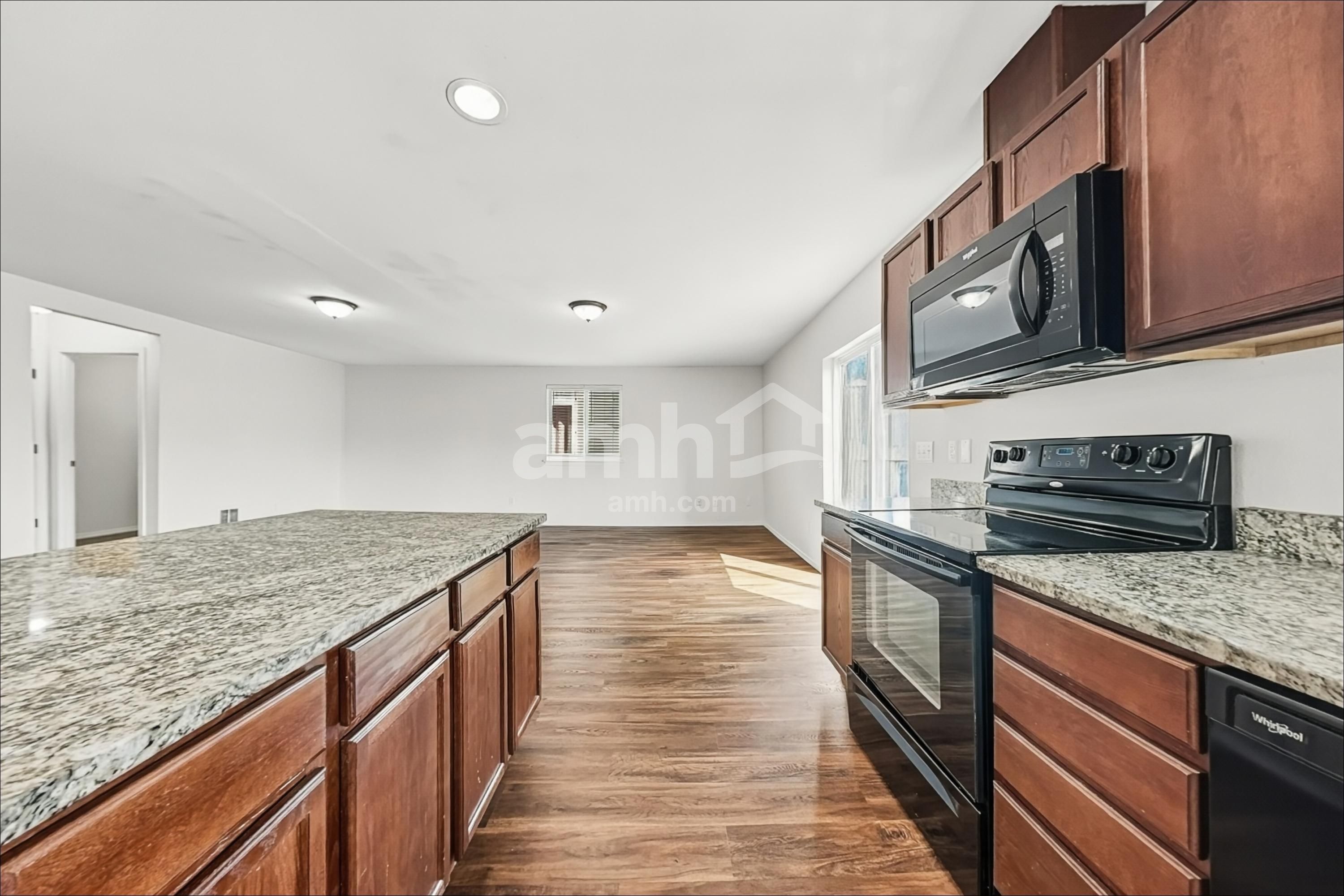 20513 5th Ave Ct E – photo 4