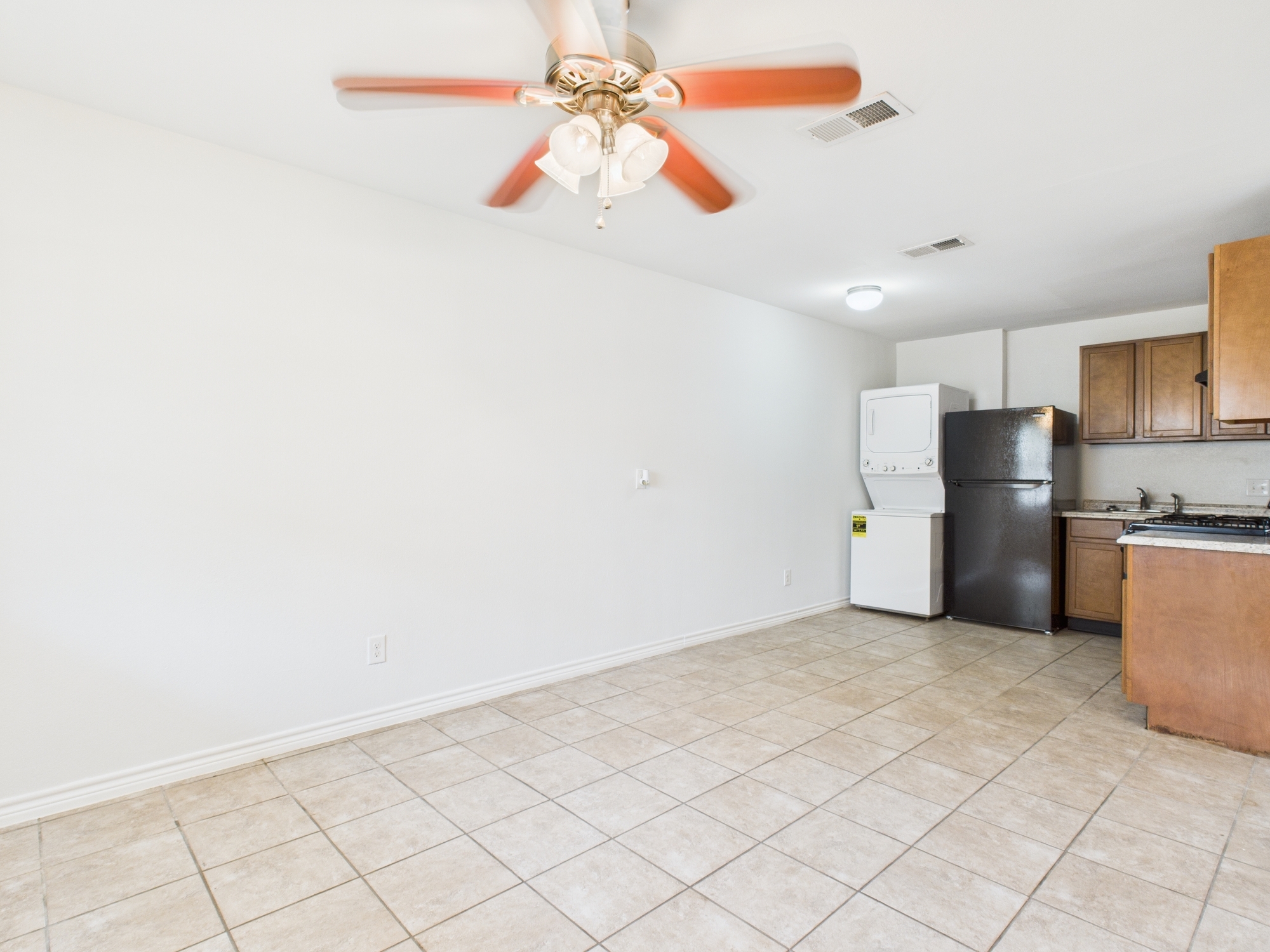 1900 Finfeather Rd – photo 3