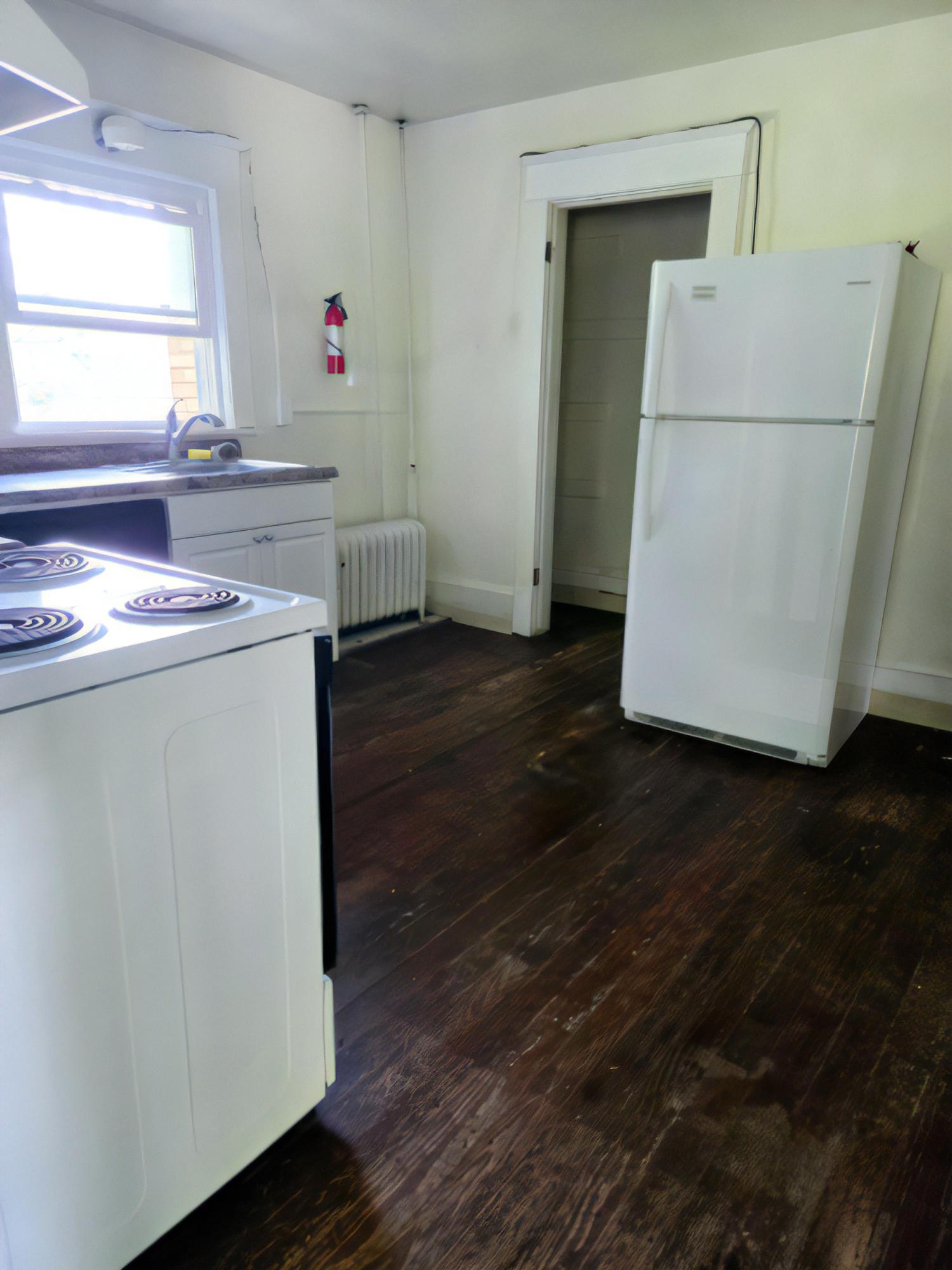 382 Pine St unit 2 – photo 5