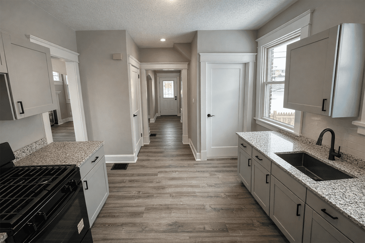 2550 Montana Ave – photo 3