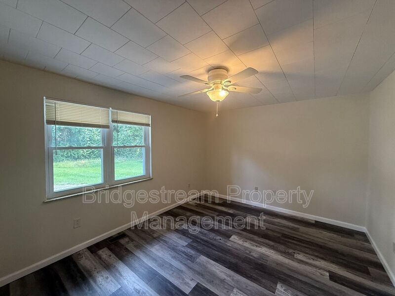 4352 Sunray Rd unit 3 – photo 4