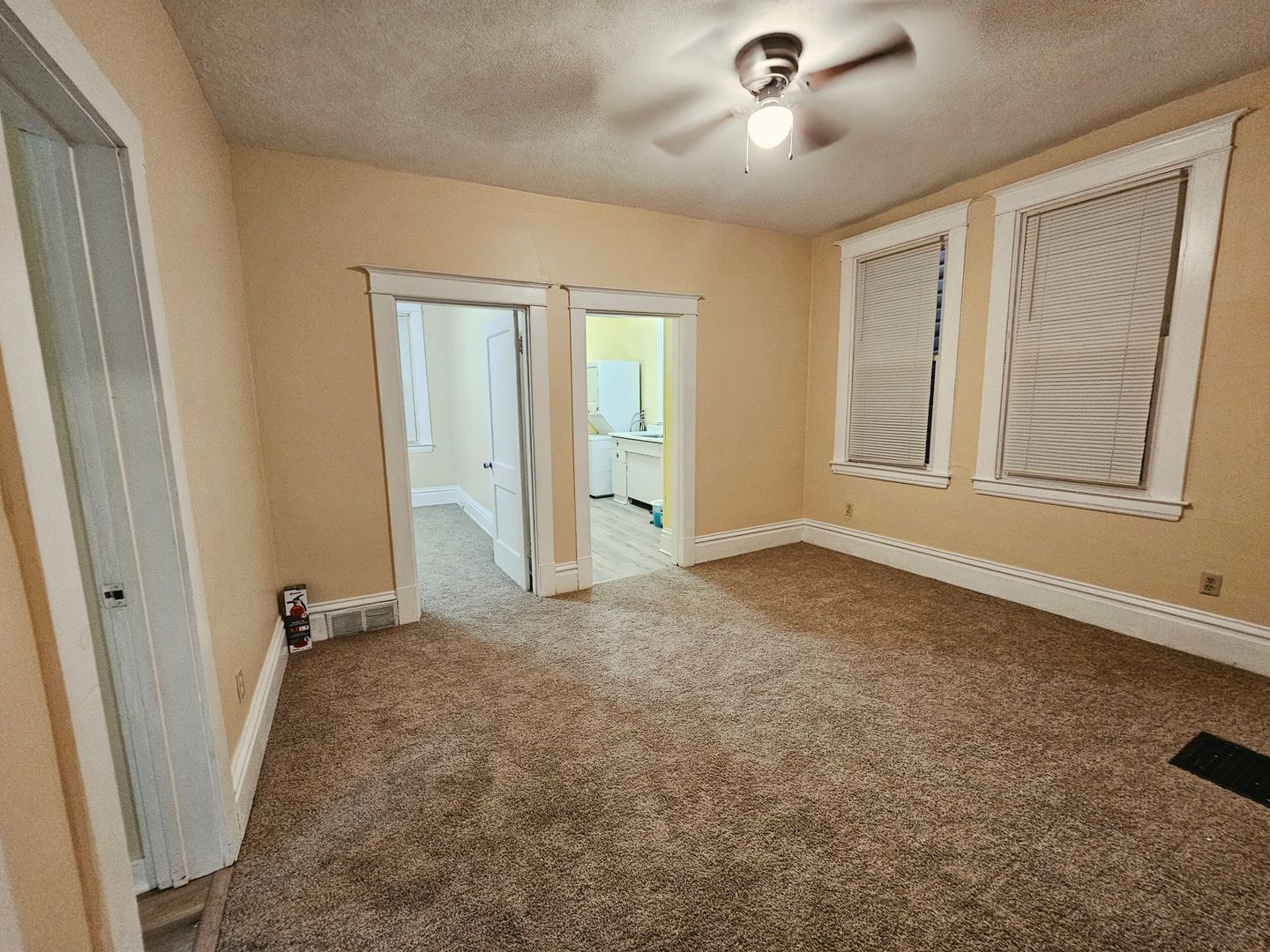 1285 Clairhaven St unit #1 – photo 3