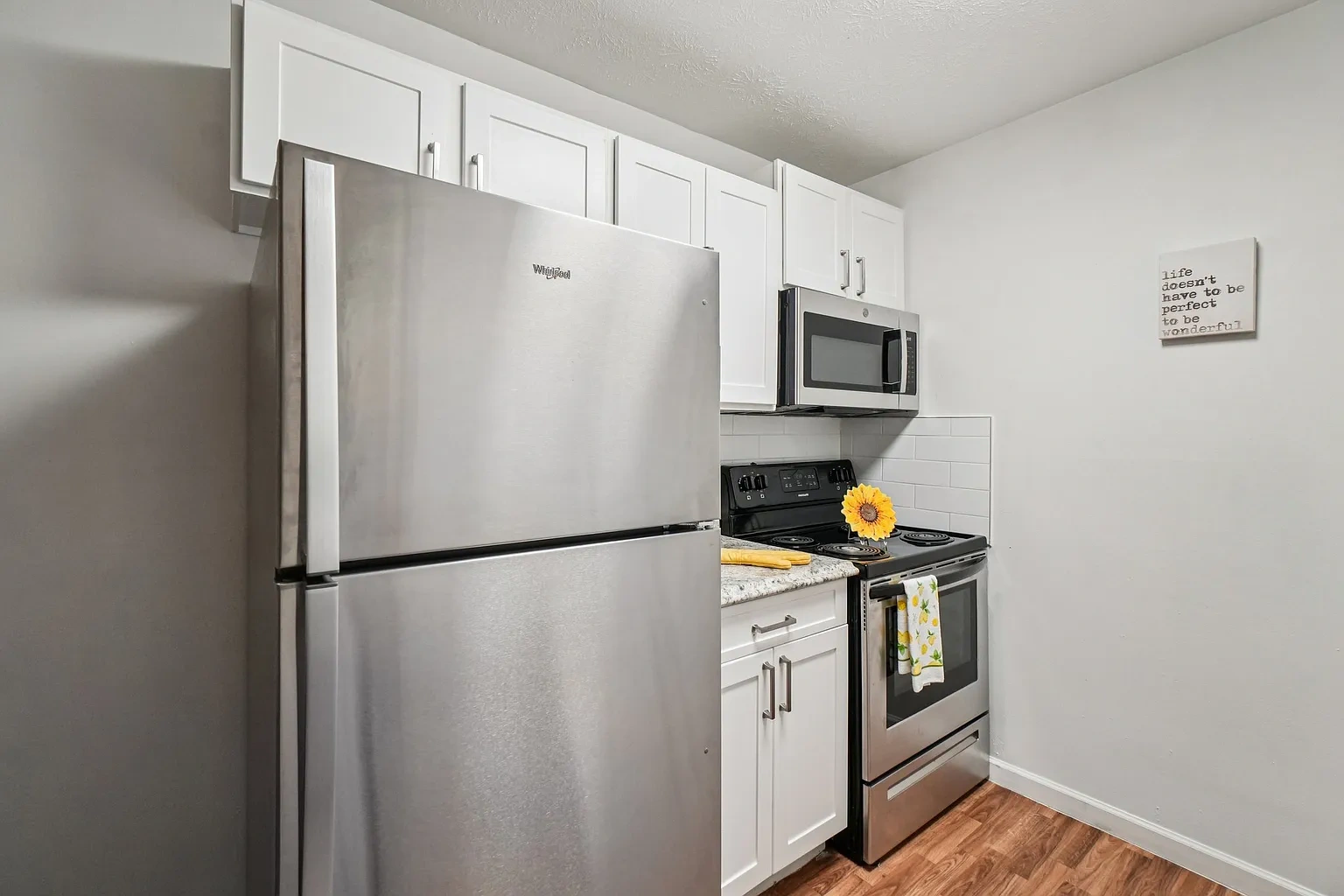 The Wind Song Apartments – photo 3