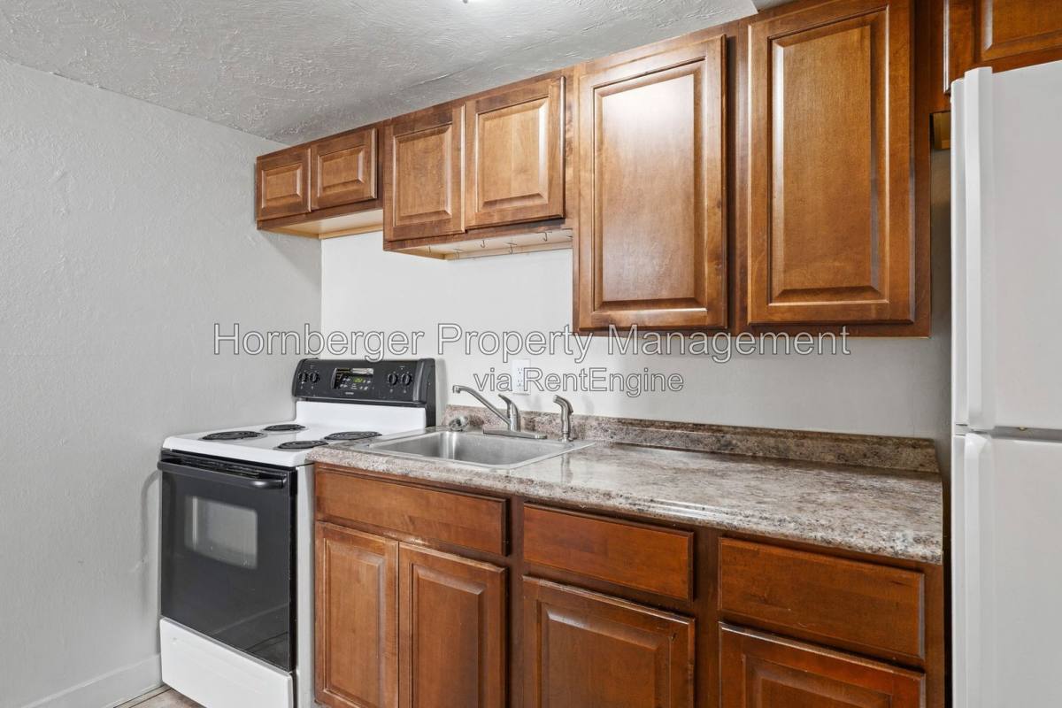 1108 W 12th Ave unit 3 – photo 2