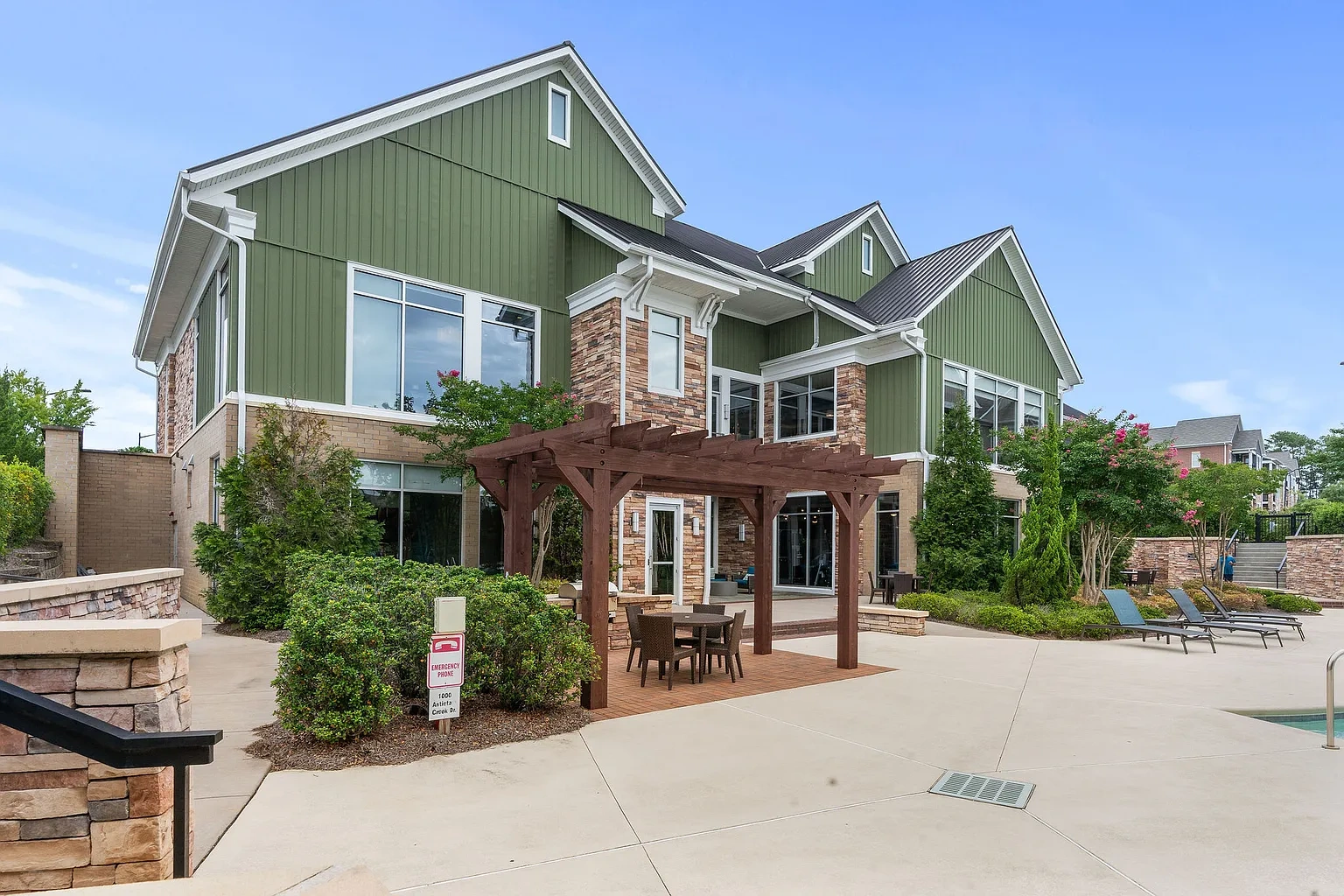 Addison Ridge Apartments – photo 3