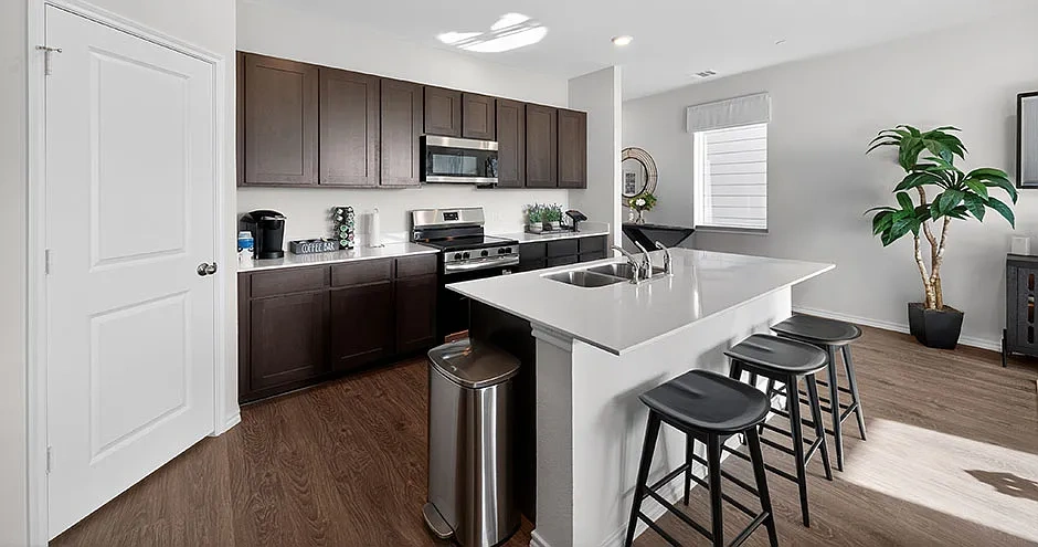 Urbane Duo Townhomes – photo 2