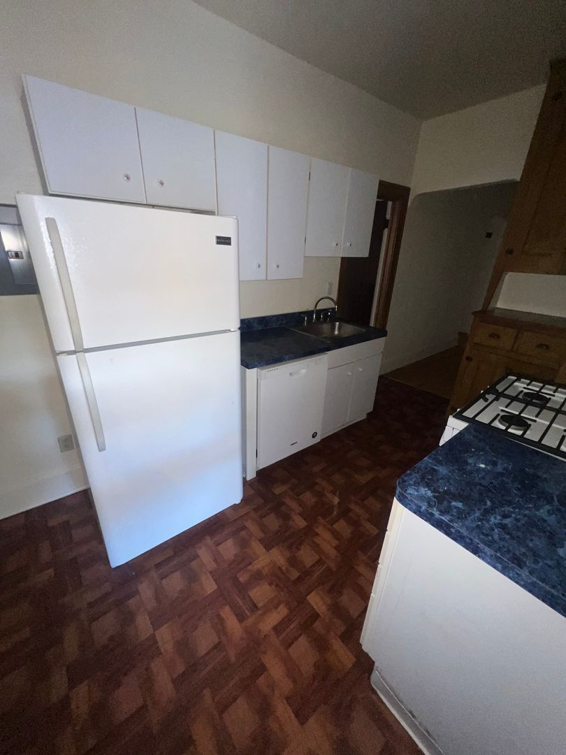 2626 N Moreland Blvd unit 8 – photo 4