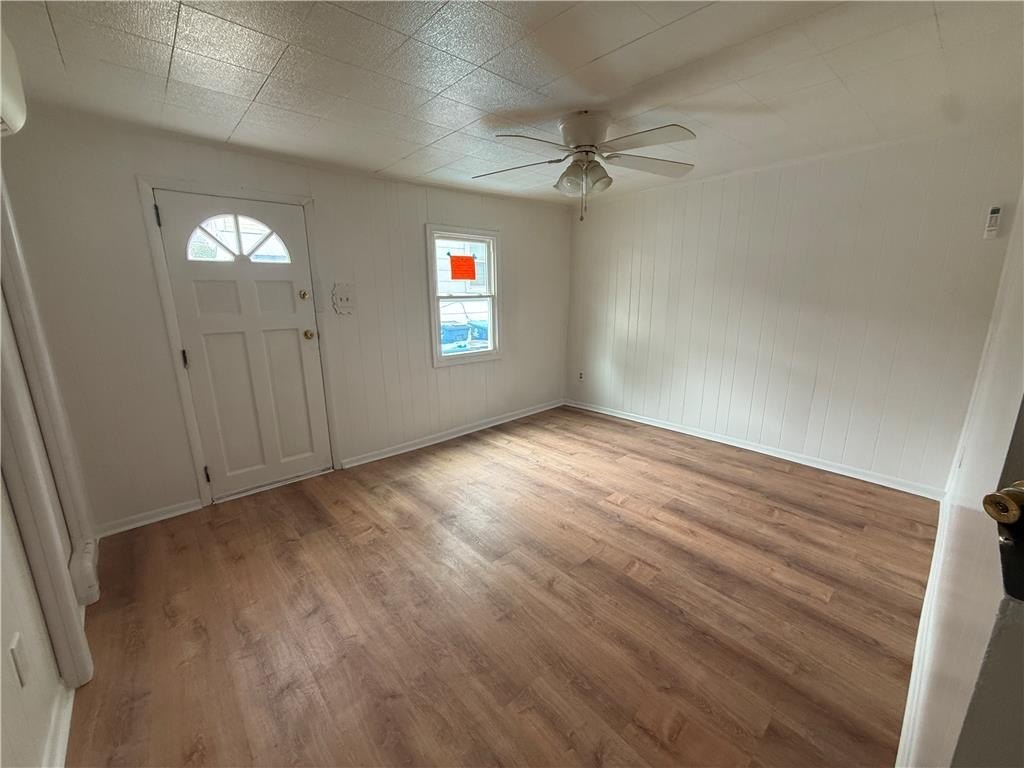 1436 Poplar St – photo 2