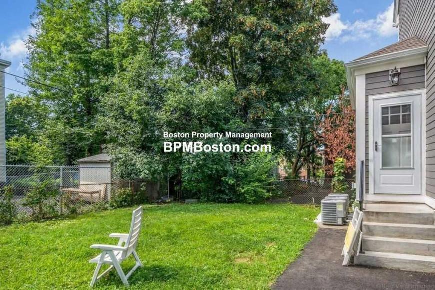 13 Woodside Ave – photo 3