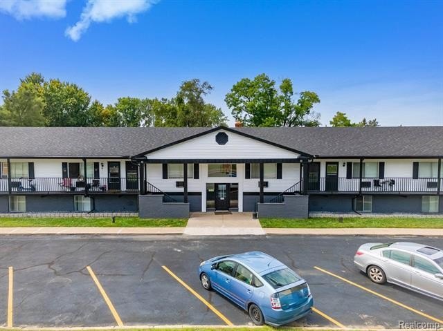 2475 S Commerce Rd #3 – photo 2