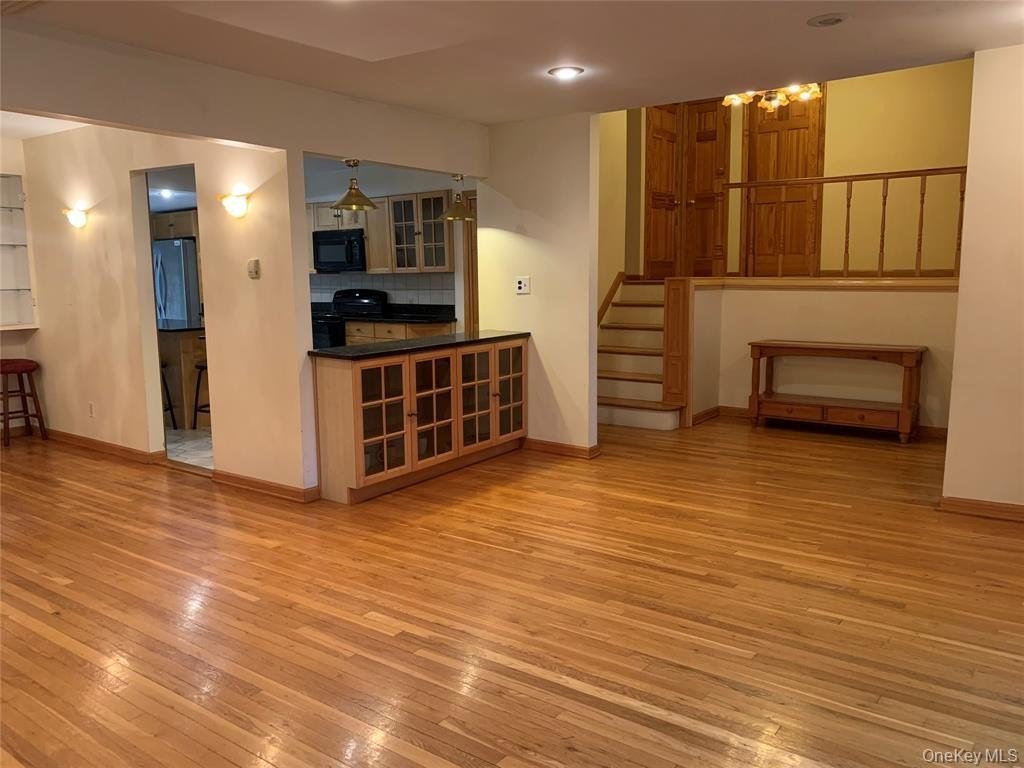 2 Stuart Dr – photo 4