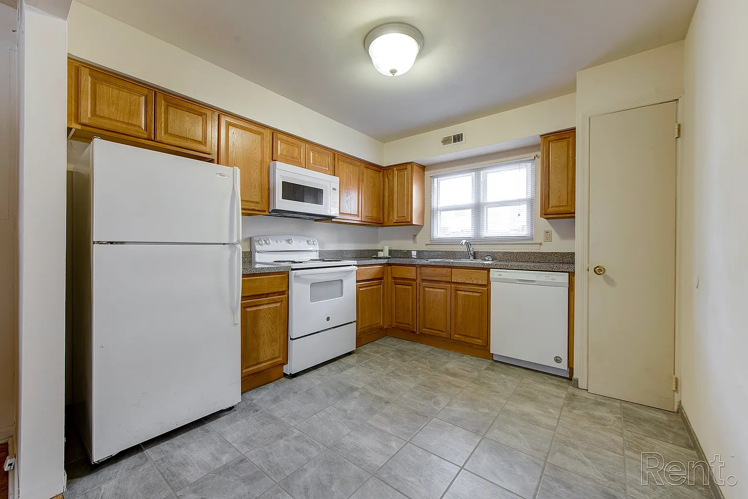 Olde Forge East Apartments & Townhomes – photo 3