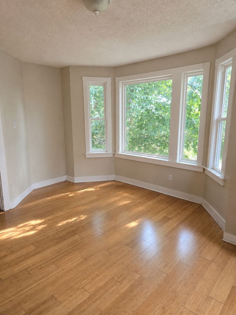 1607 Methyl St unit Upper – photo 1