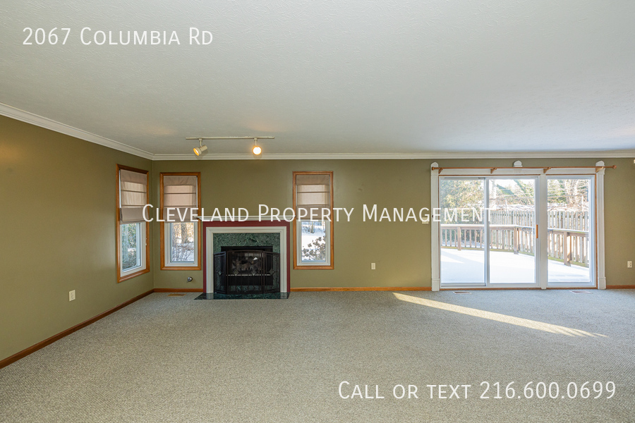 2067 Columbia Rd – photo 4