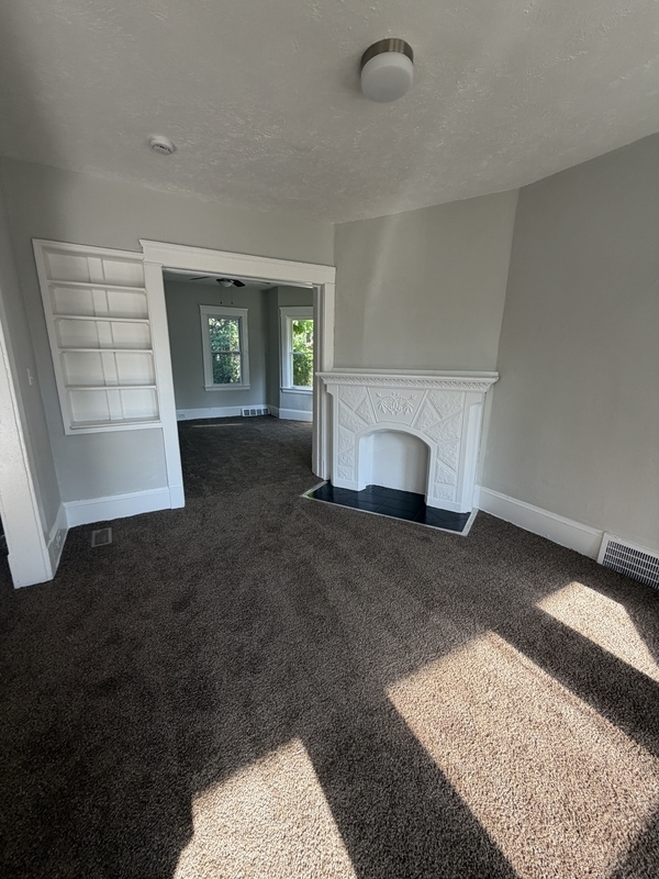 631 E 113th St – photo 3
