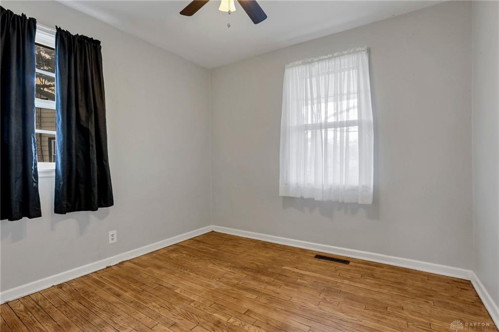 4415 Leacourt Dr – photo 3