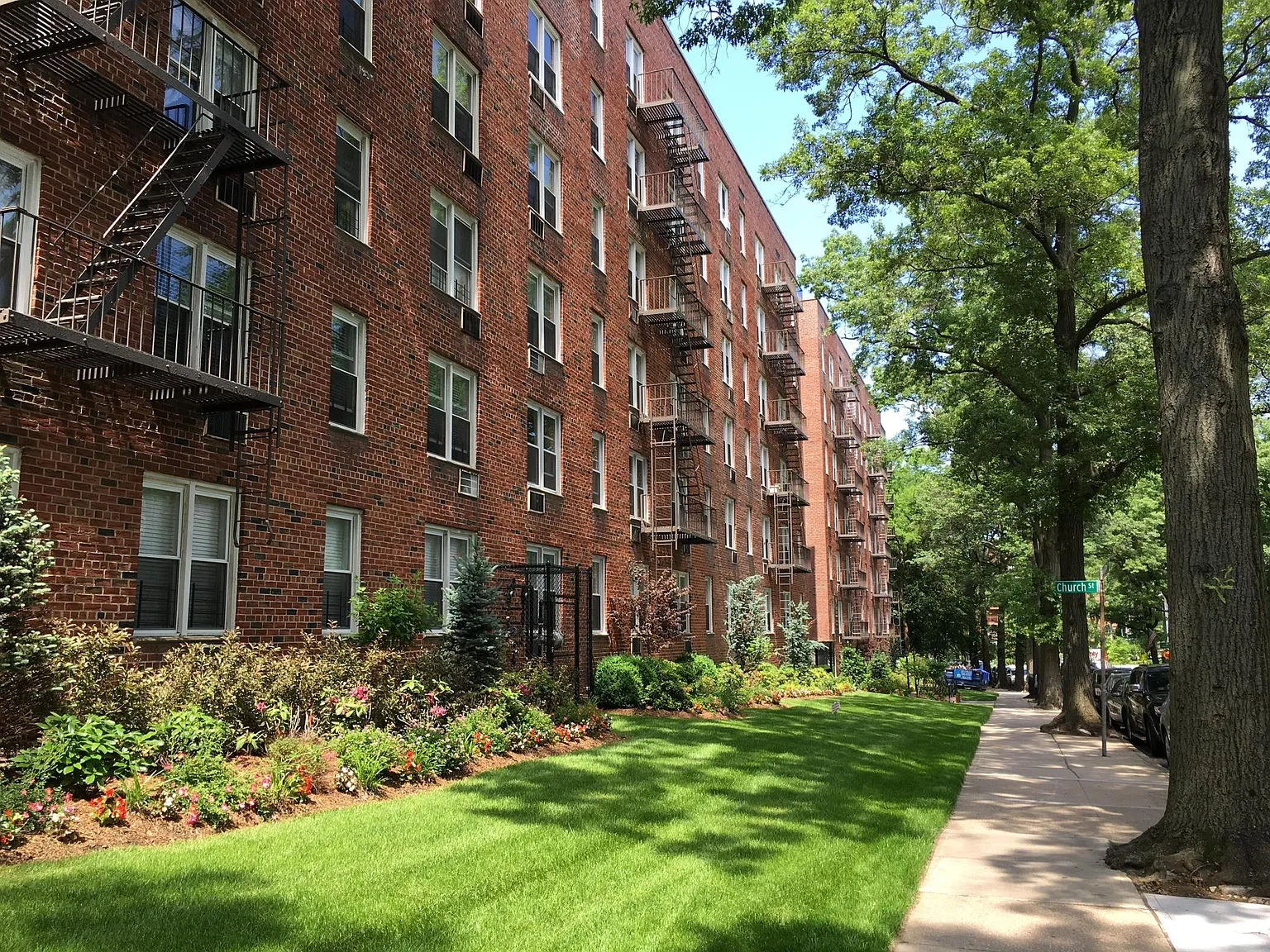 Fairfield Manor at Douglaston – photo 3