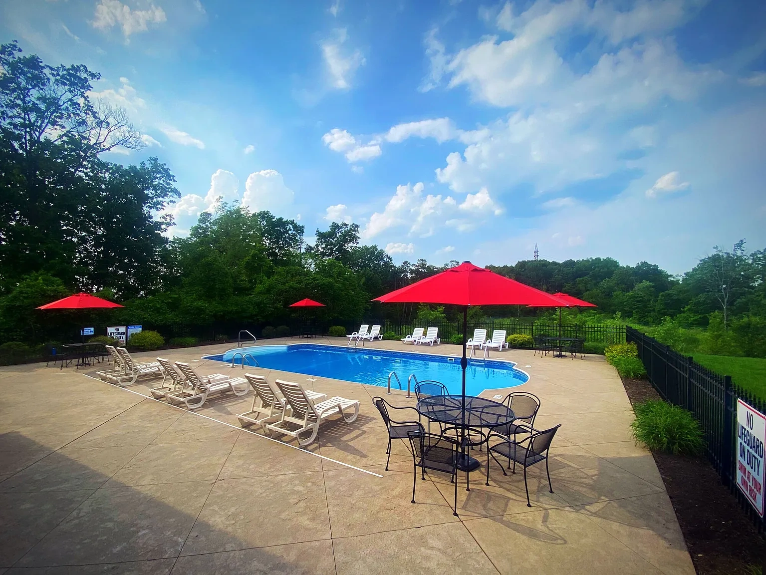 Fox Chase Luxury Apts – photo 3