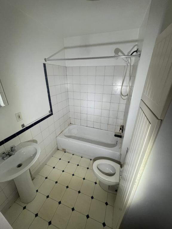 2359 W 5th St – photo 4
