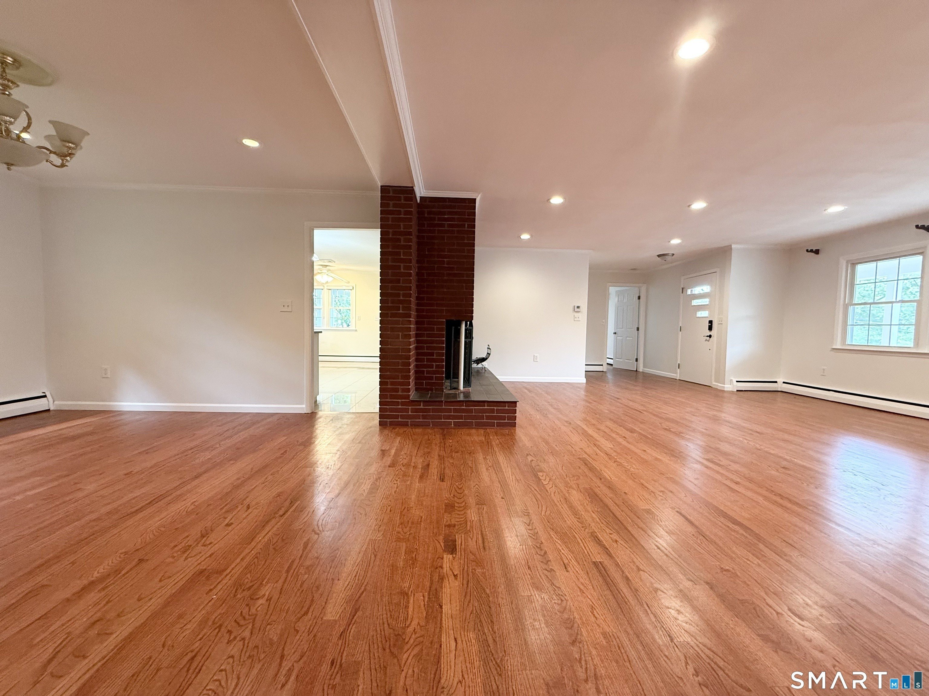 21 Byron Pl – photo 4