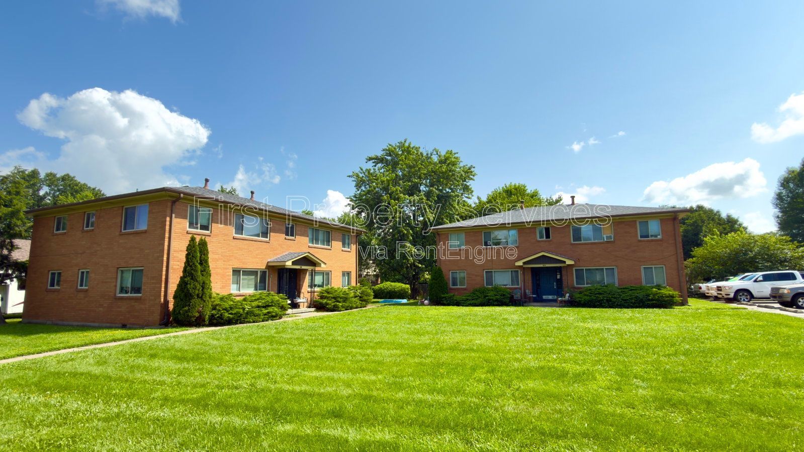 400 N Clark Blvd unit 1 – photo 1