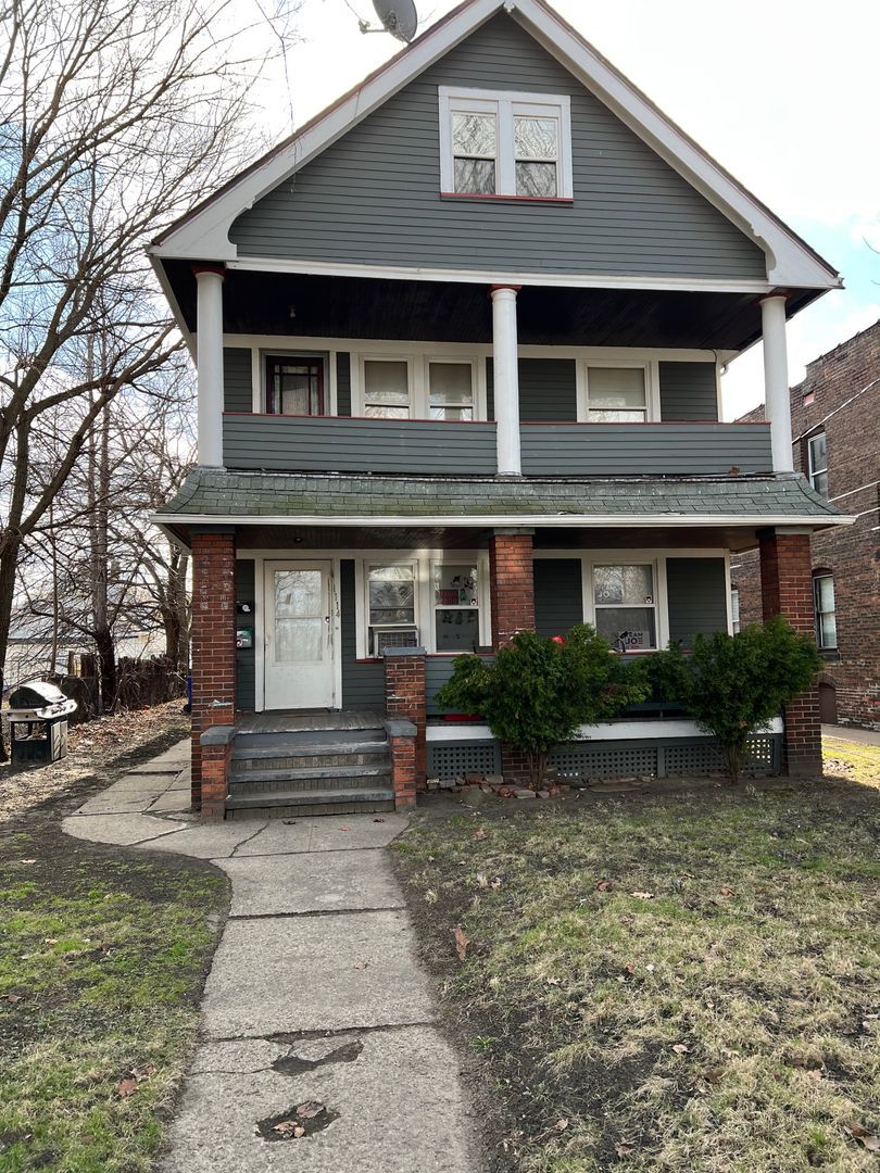 1114 E 64th St unit Unit 2 – photo 1