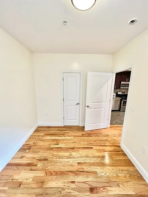 103-105 North Walnut – photo 1