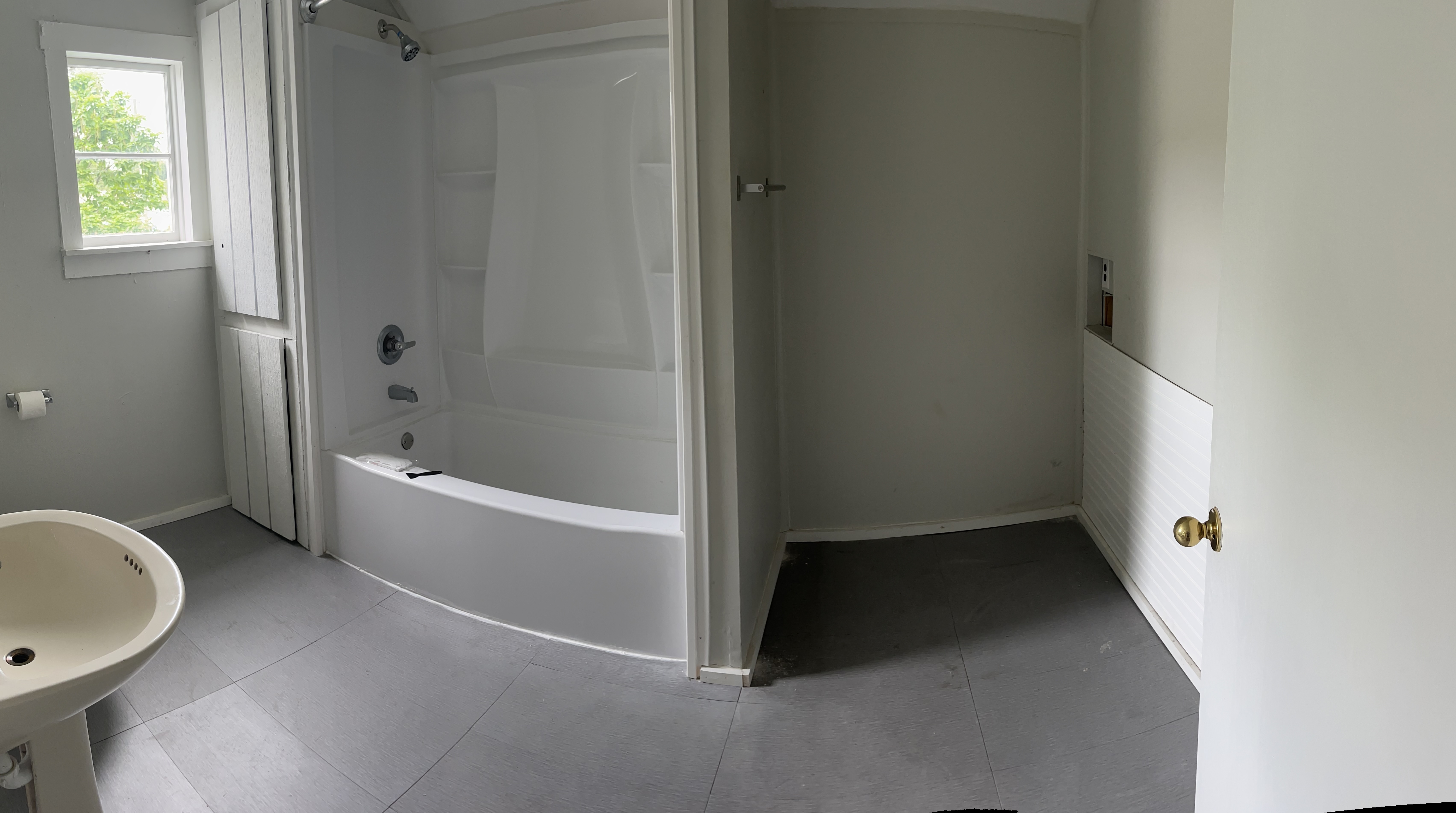 167 Essex St unit 167 1/2 – photo 2