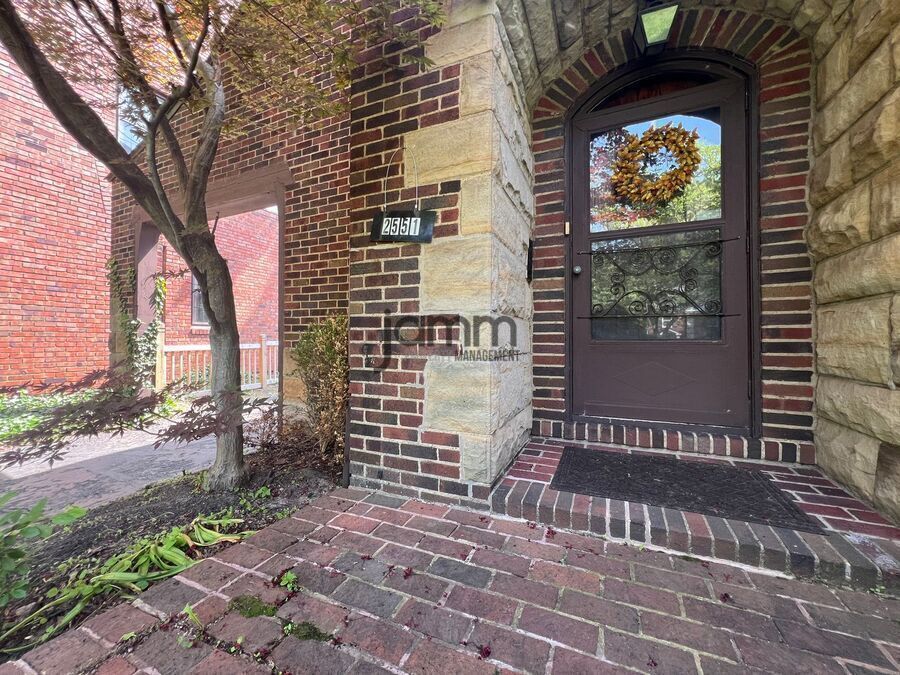 2551 Charney Rd – photo 3