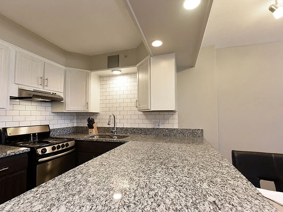 Icon Apartments – photo 1