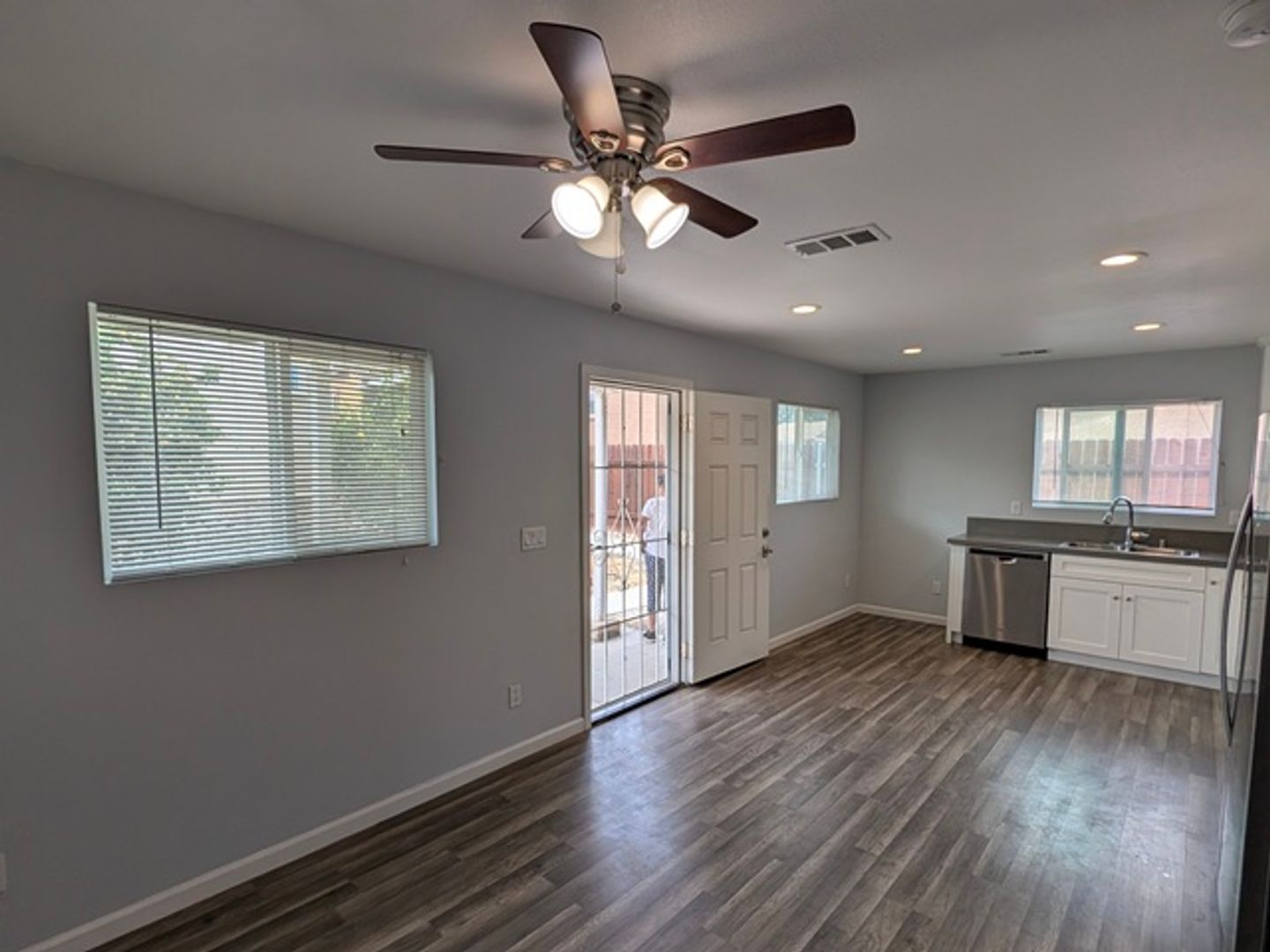 8302 Palm St unit 8302 – photo 5