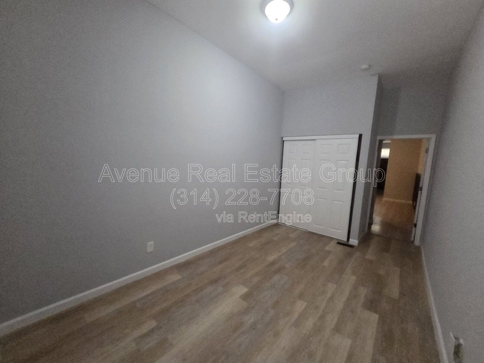 5040 Lotus Ave unit 1w – photo 3