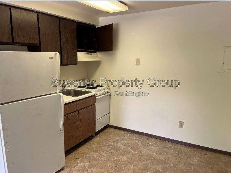 714 N Oak St unit 7 – photo 2
