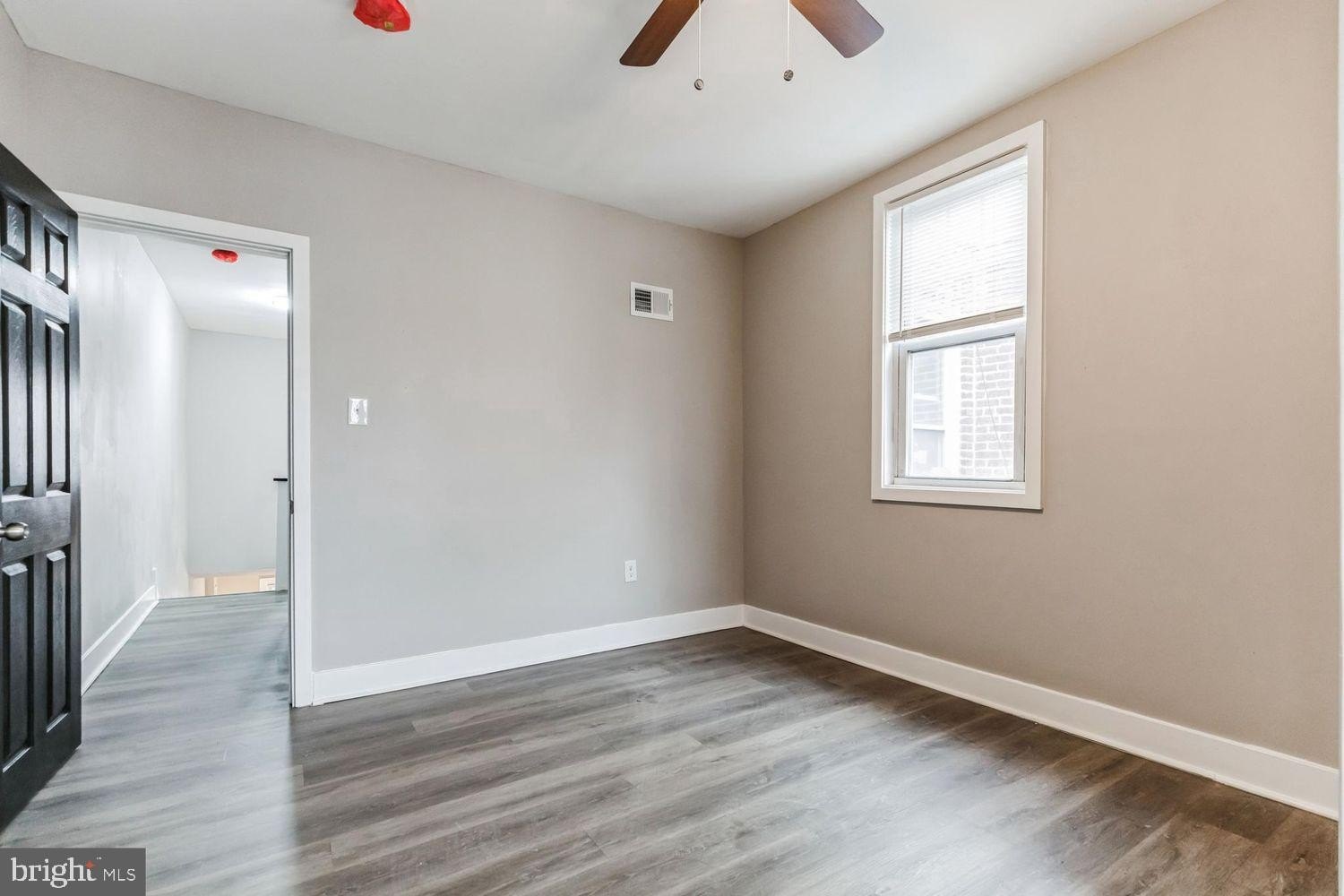 6721 N Woodstock St – photo 5