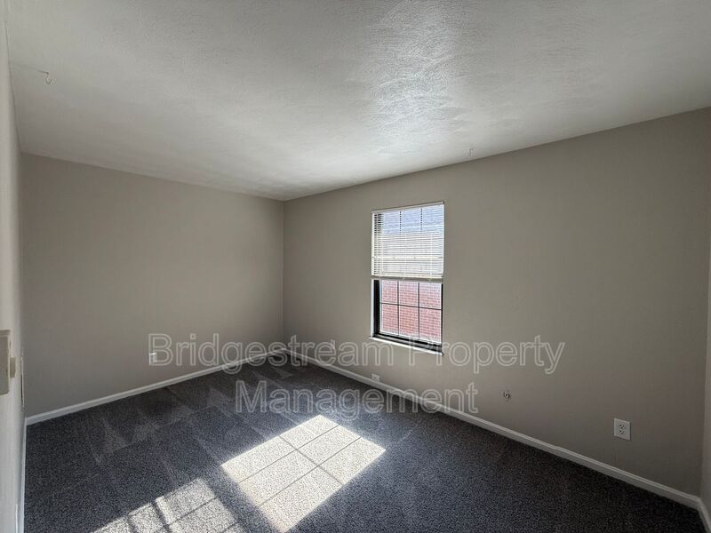 155 Forest St – photo 5