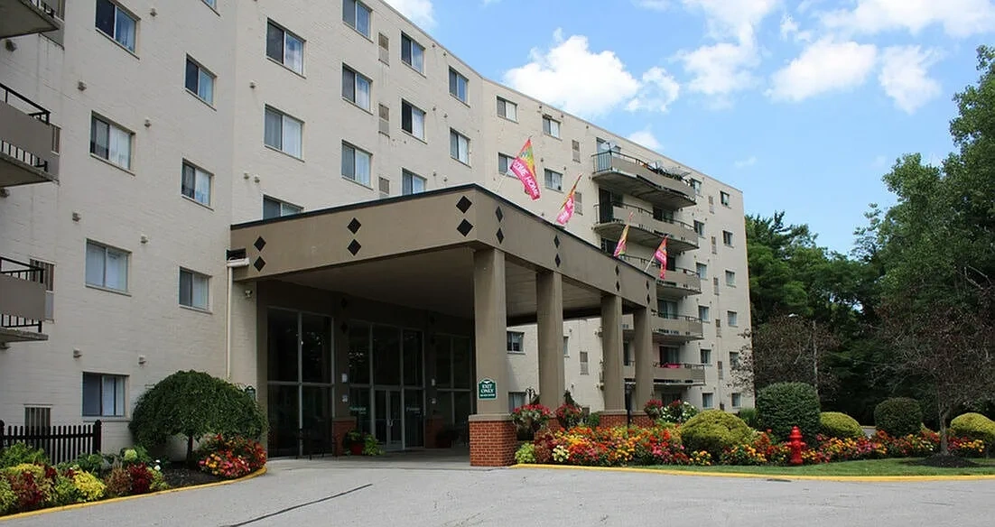 Parkside Towers – photo 3