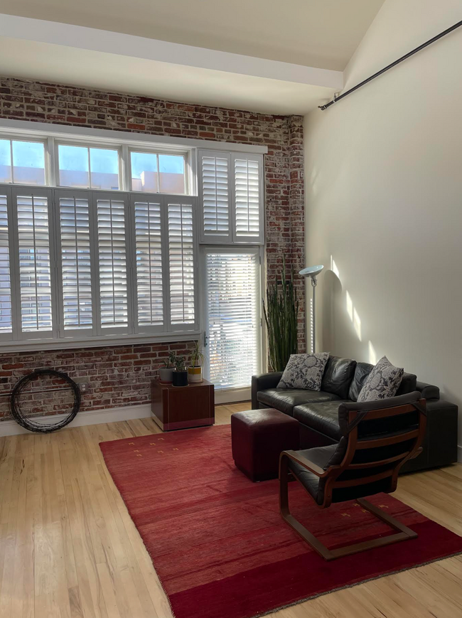 2441 N Broadway unit 216 – photo 1