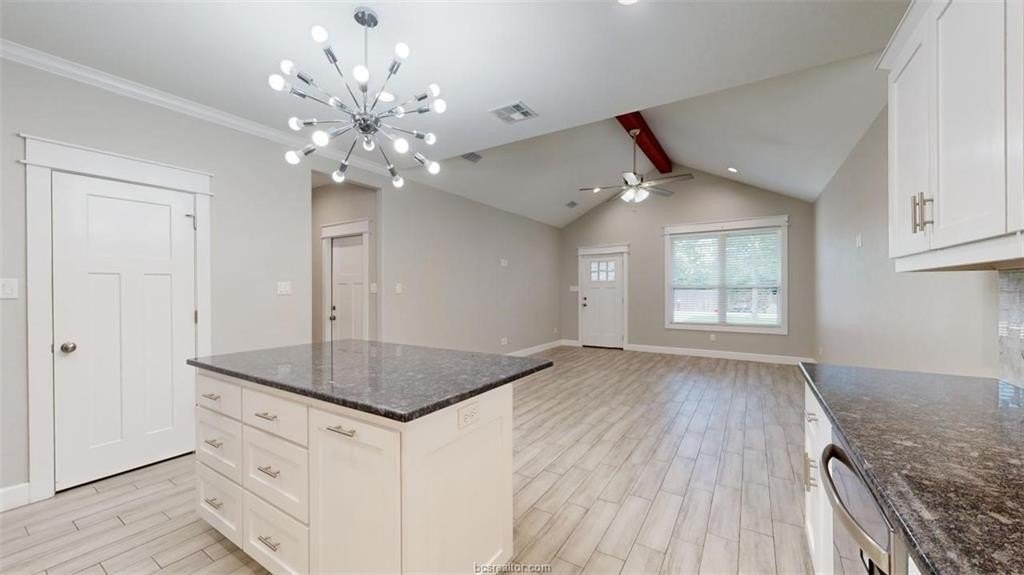 513 Kubin St – photo 5