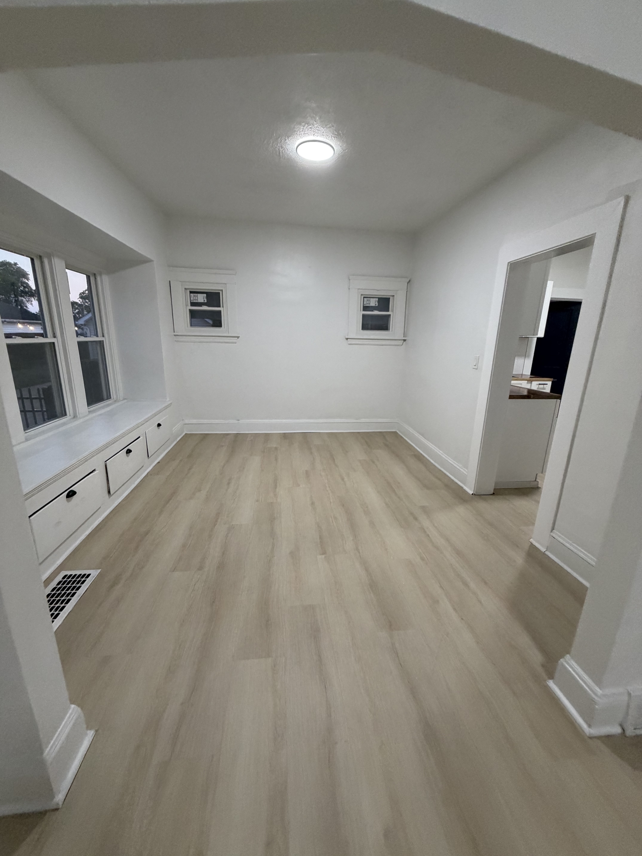 2016 Halstead Ave – photo 3