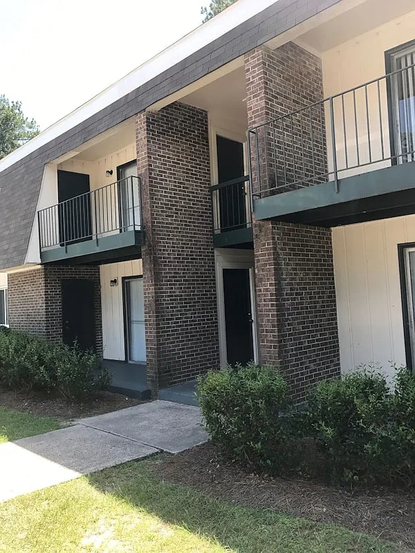 Vintage Creek Apartments – photo 2