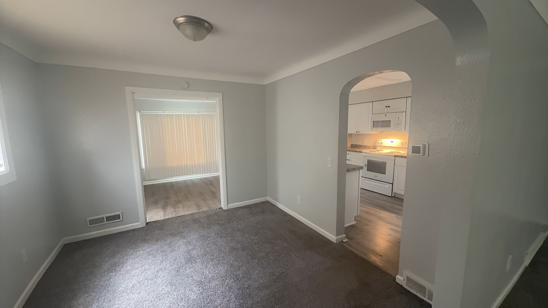 2206 Dundee Ave – photo 5