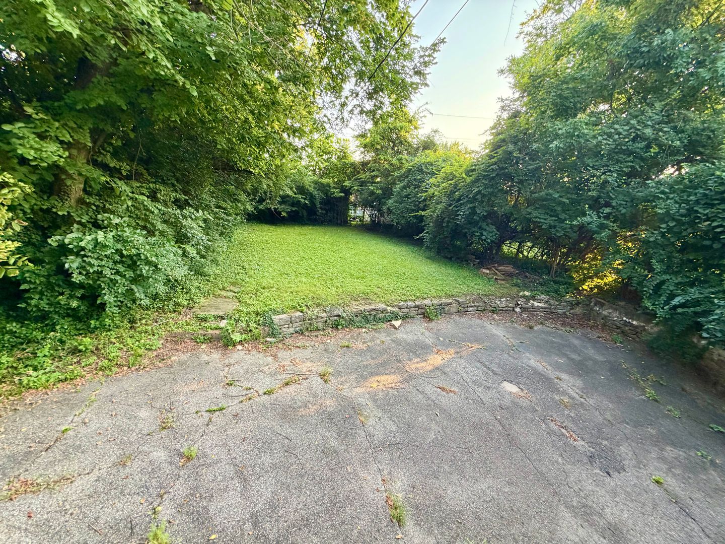 1750 Avonlea Ave – photo 2