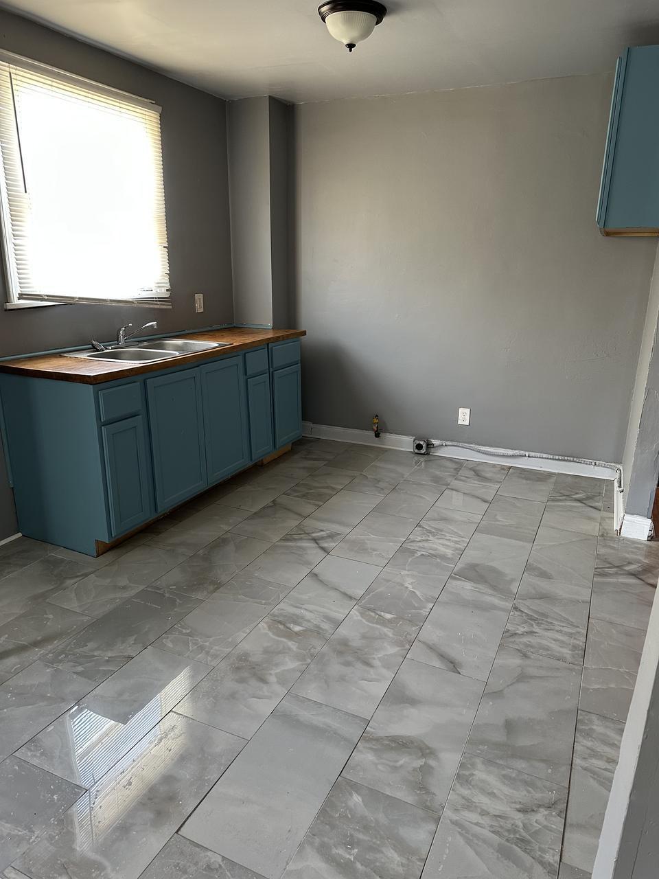 3675 E 131st St unit 3 – photo 1