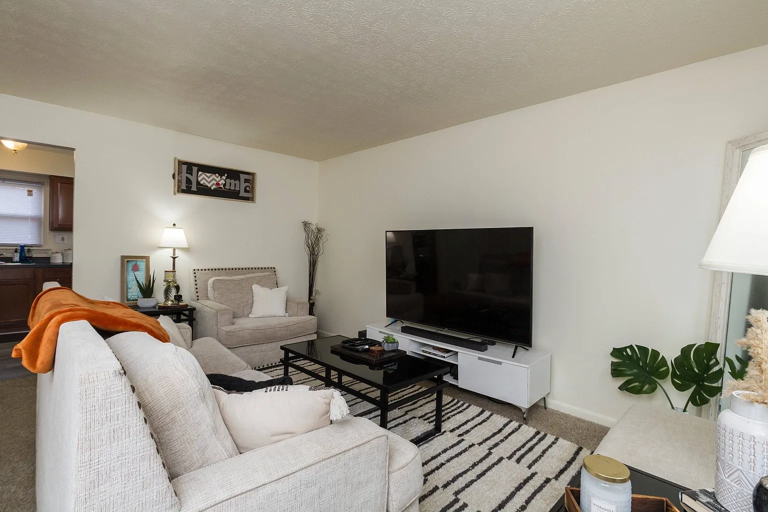 Hidden Creek Apartment Homes – photo 2
