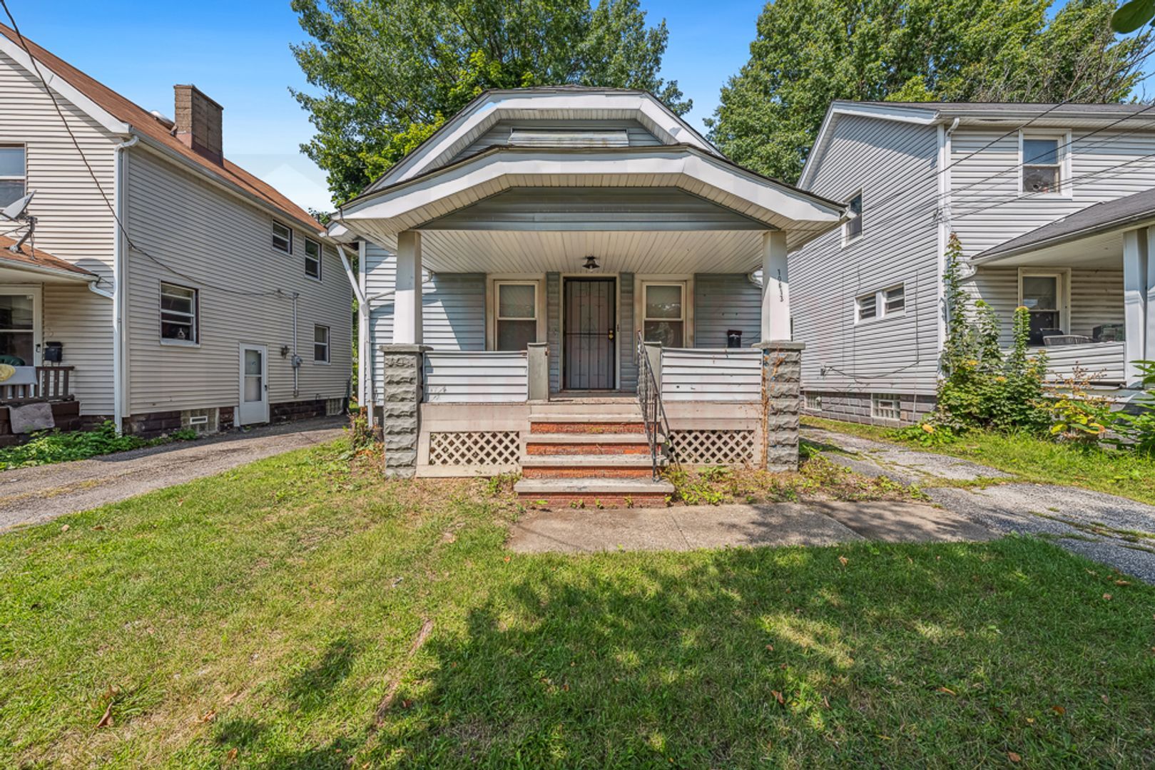 10613 Avon Ave – photo 1