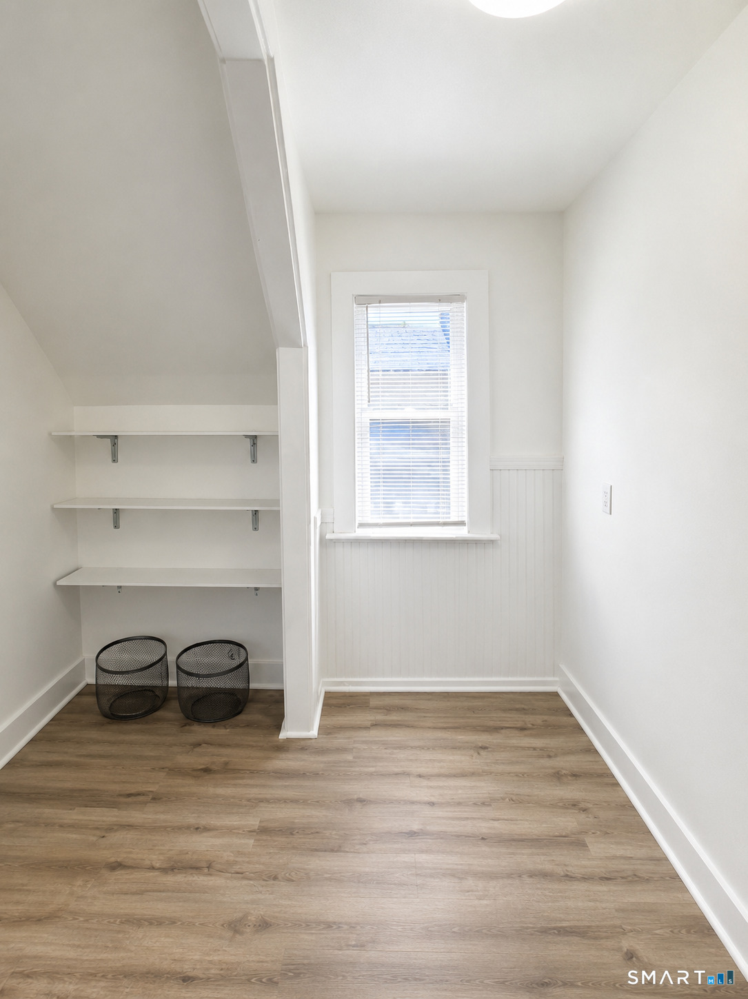 49 Henry St unit 3 – photo 3