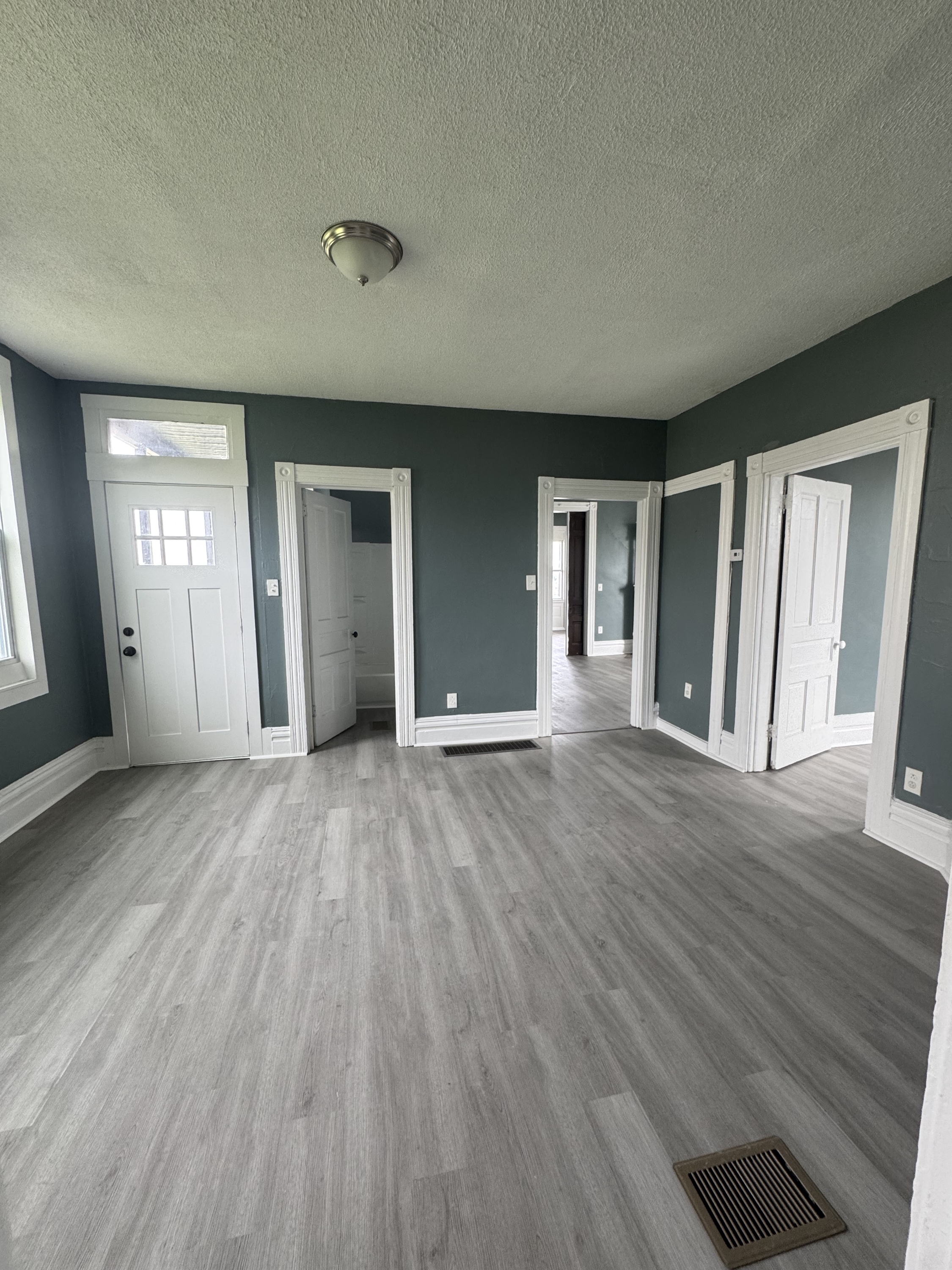 3200 Brunot Ave unit 1 – photo 4